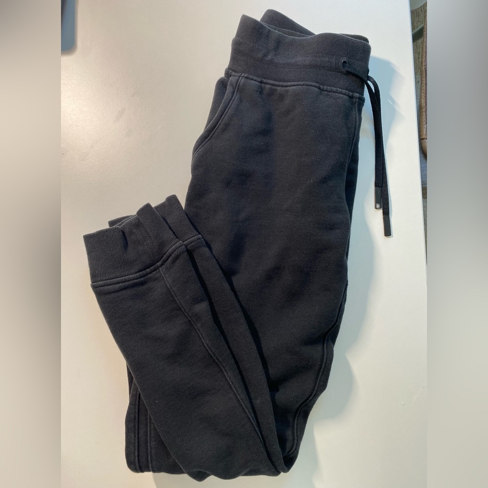 Lululemon Black Scuba Jogger